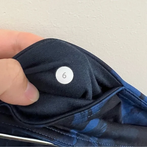 Lululemon Wunder Under Crop II  Full On Luxtreme Jumbo Inky Floral Black Inkwell - Picture 11 of 11